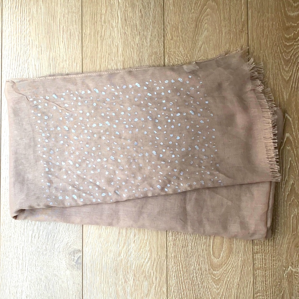 J Crew beige & silver scarf